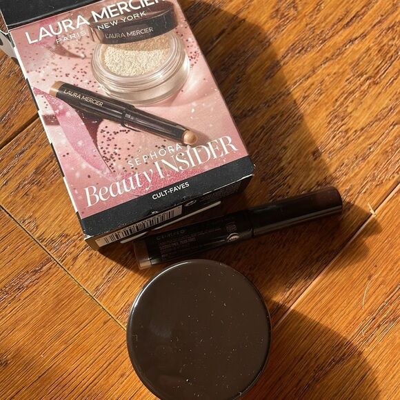Laura Mercier bundle - Picture 2 of 5